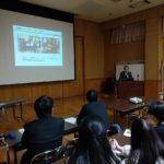 大学生のみなさんの前でIT業界について説明を行う機会