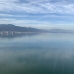 琵琶湖を眺めつつ近江神宮を探す